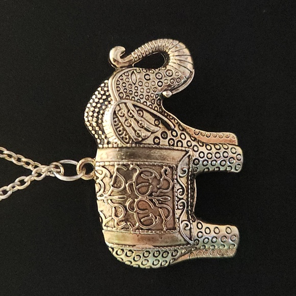 Elephant - Picture 3 of 4